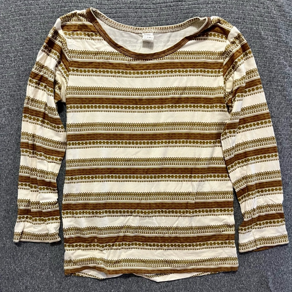 Kate Quinn long sleeve tee